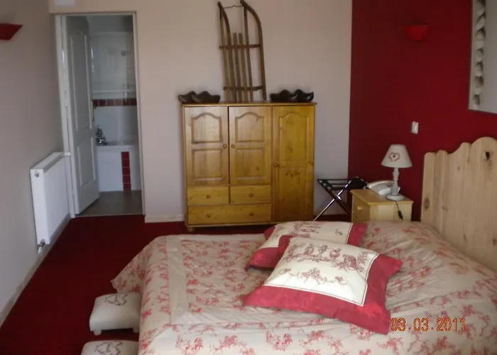 Отель L'epicurien Saint-Nicolas-de-Port